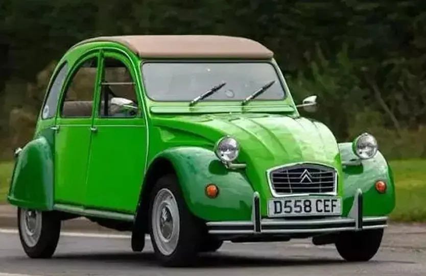 Citroën akan hidupkan kembali mobil legendaris 2CV dalam wujud listrik murni, siap pamerkan versi konsep dan bidik harga jual di bawah Rp250 juta pada 2028.