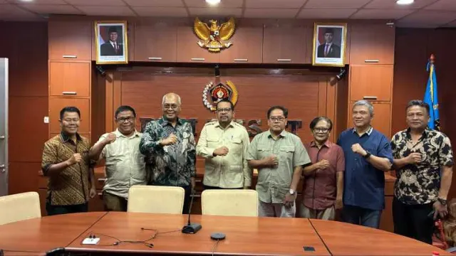 Jadi Narasumber Podcast PWI, Kepala Bakom M. Qodari Tekankan Perlindungan Media Arus Utama dan Regulasi Sosmed